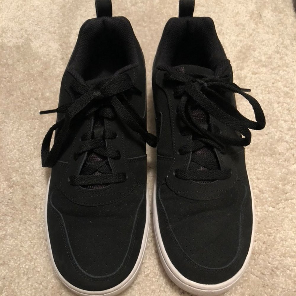 Nike Black Sneakers